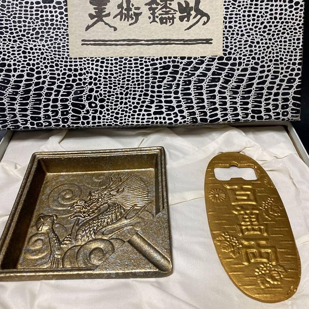 銅細工 五牛灰皿 置物 装飾品 工芸品 美術品 Amazon.co.jp: 工芸品.藁細工.和風インテリア.牛の置物.民芸品